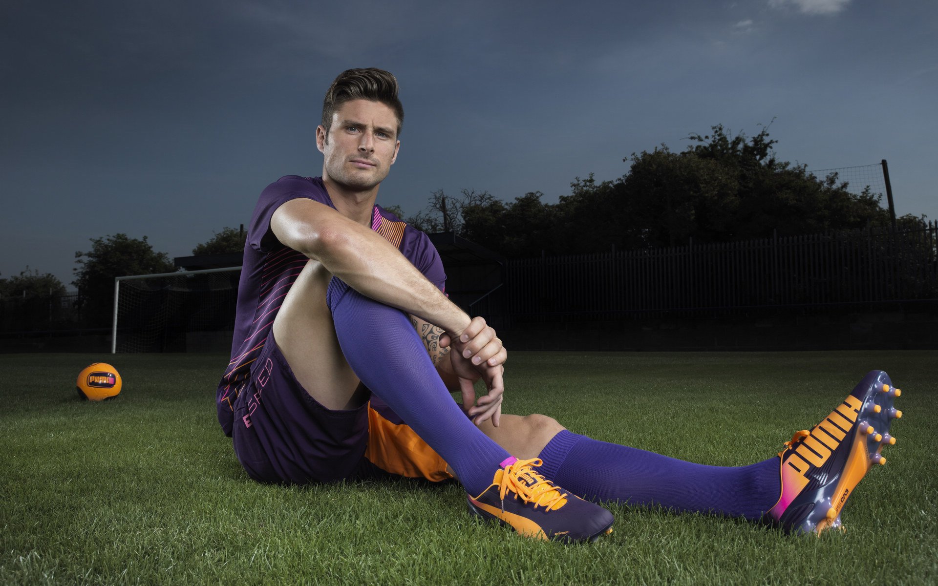 赛事海报设计赛出个性，吸引众多关注，赛事海报手绘